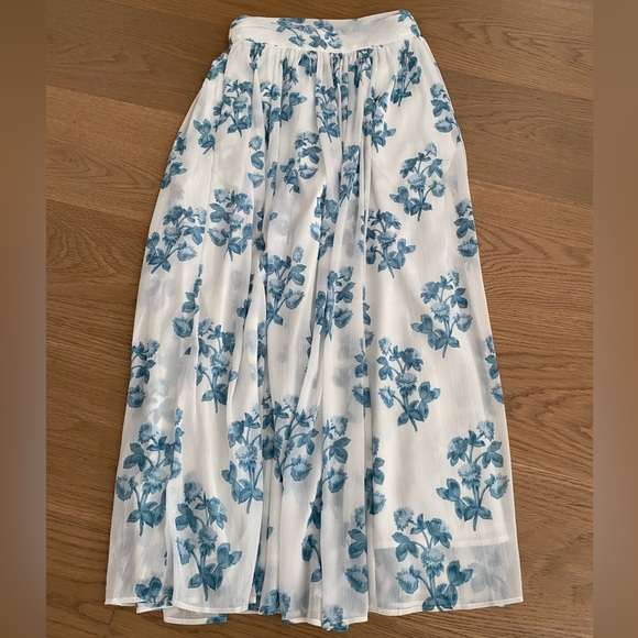 J. Crew Dresses & Skirts - J Crew Women’s White and Blue Floral Maxi Skirt. Size 00.
